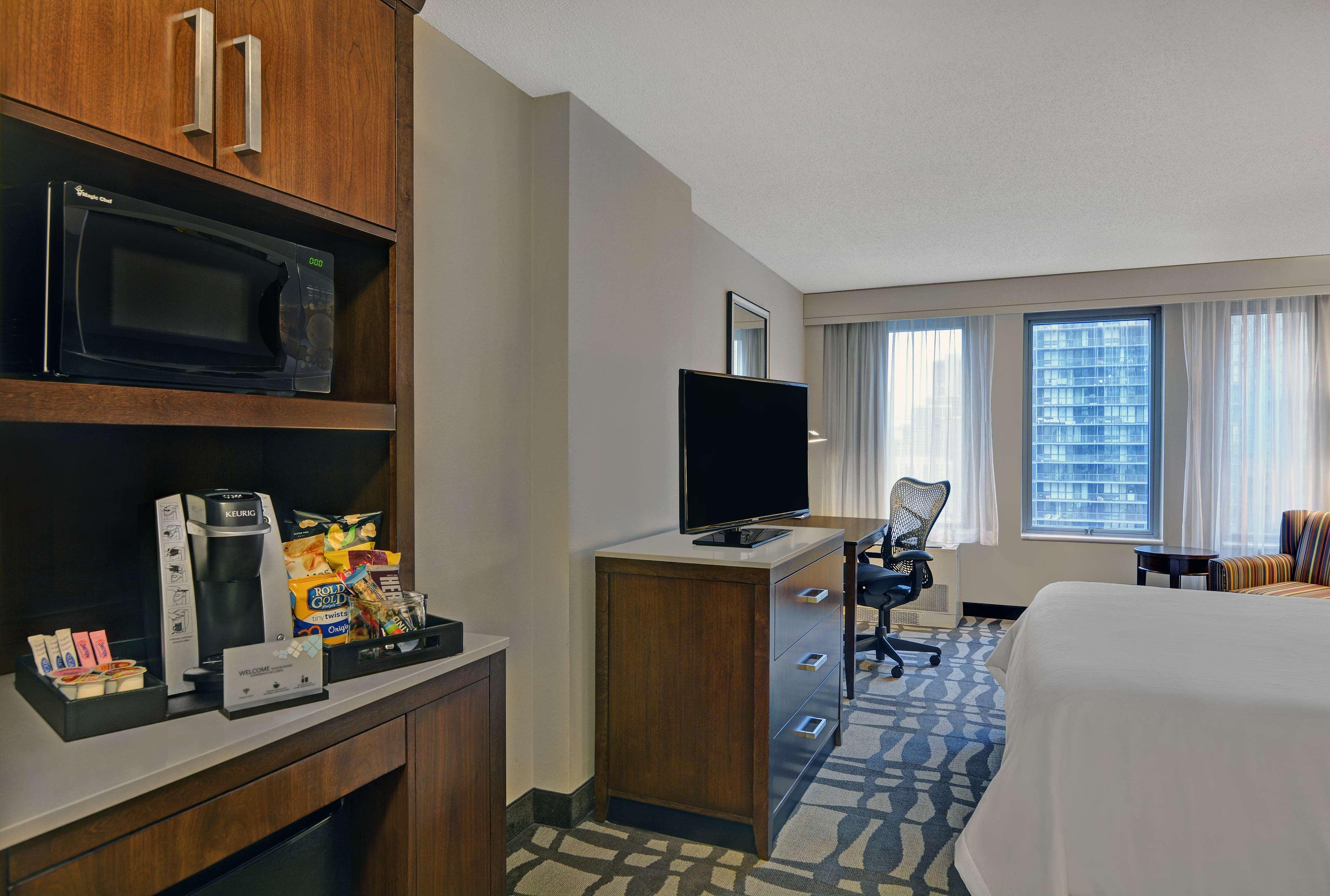 Hilton Garden Inn Chicago Downtown/Magnificent Mile מראה חיצוני תמונה