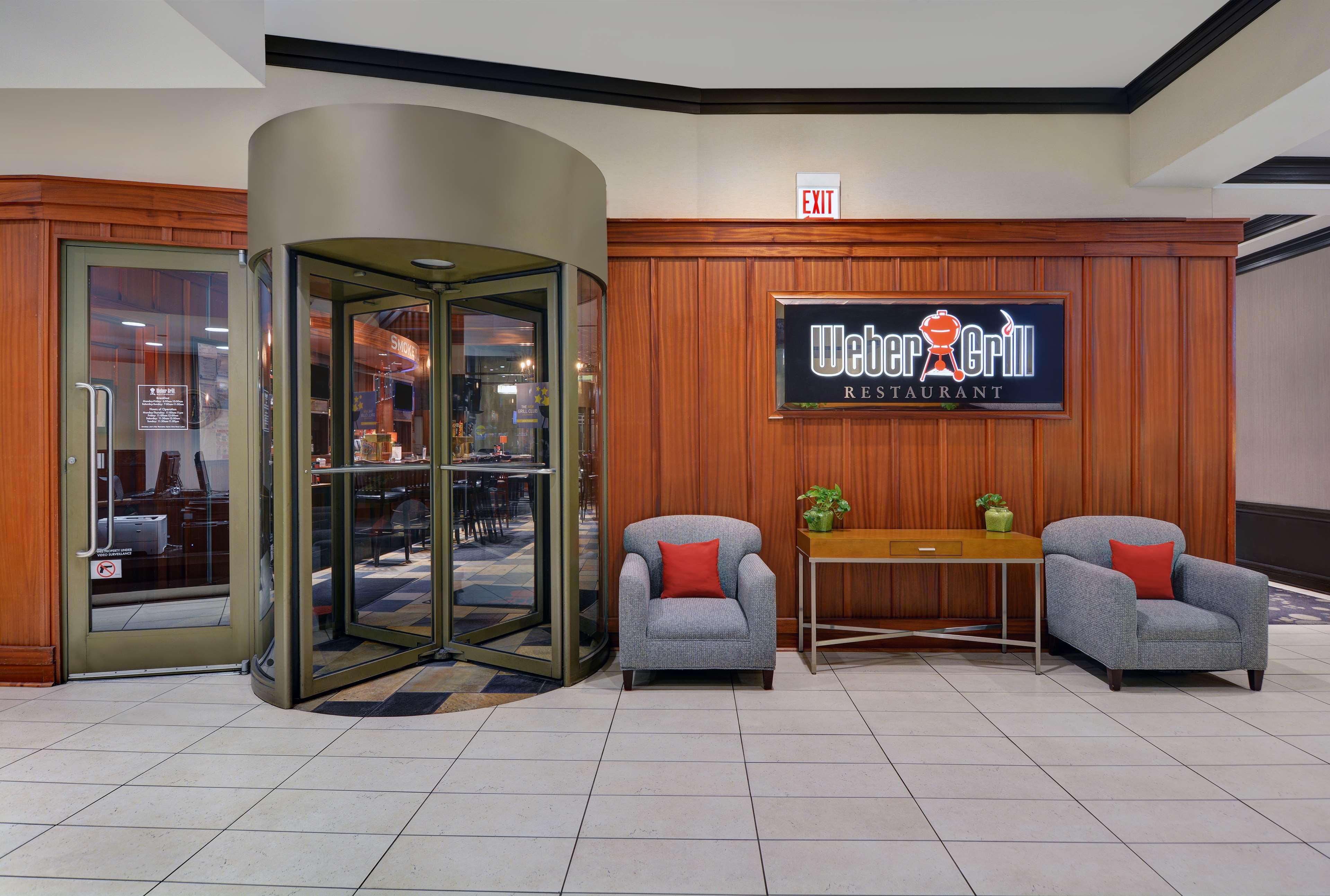 Hilton Garden Inn Chicago Downtown/Magnificent Mile מראה חיצוני תמונה