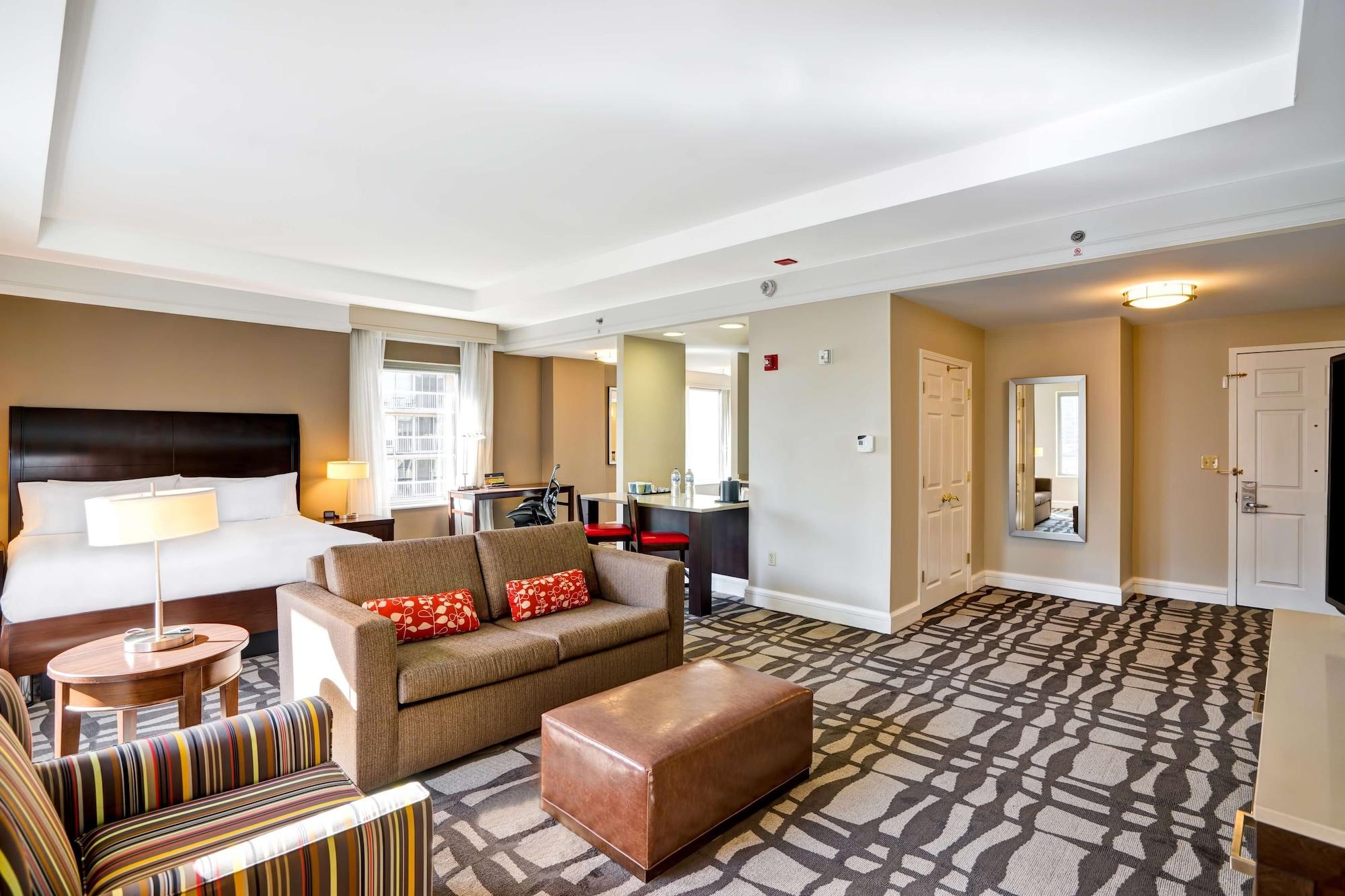 Hilton Garden Inn Chicago Downtown/Magnificent Mile מראה חיצוני תמונה