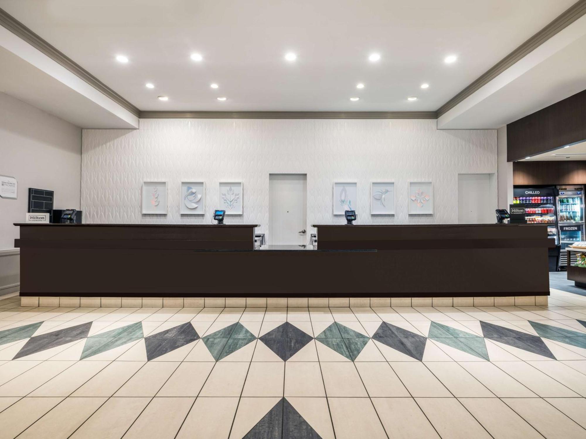 Hilton Garden Inn Chicago Downtown/Magnificent Mile מראה חיצוני תמונה