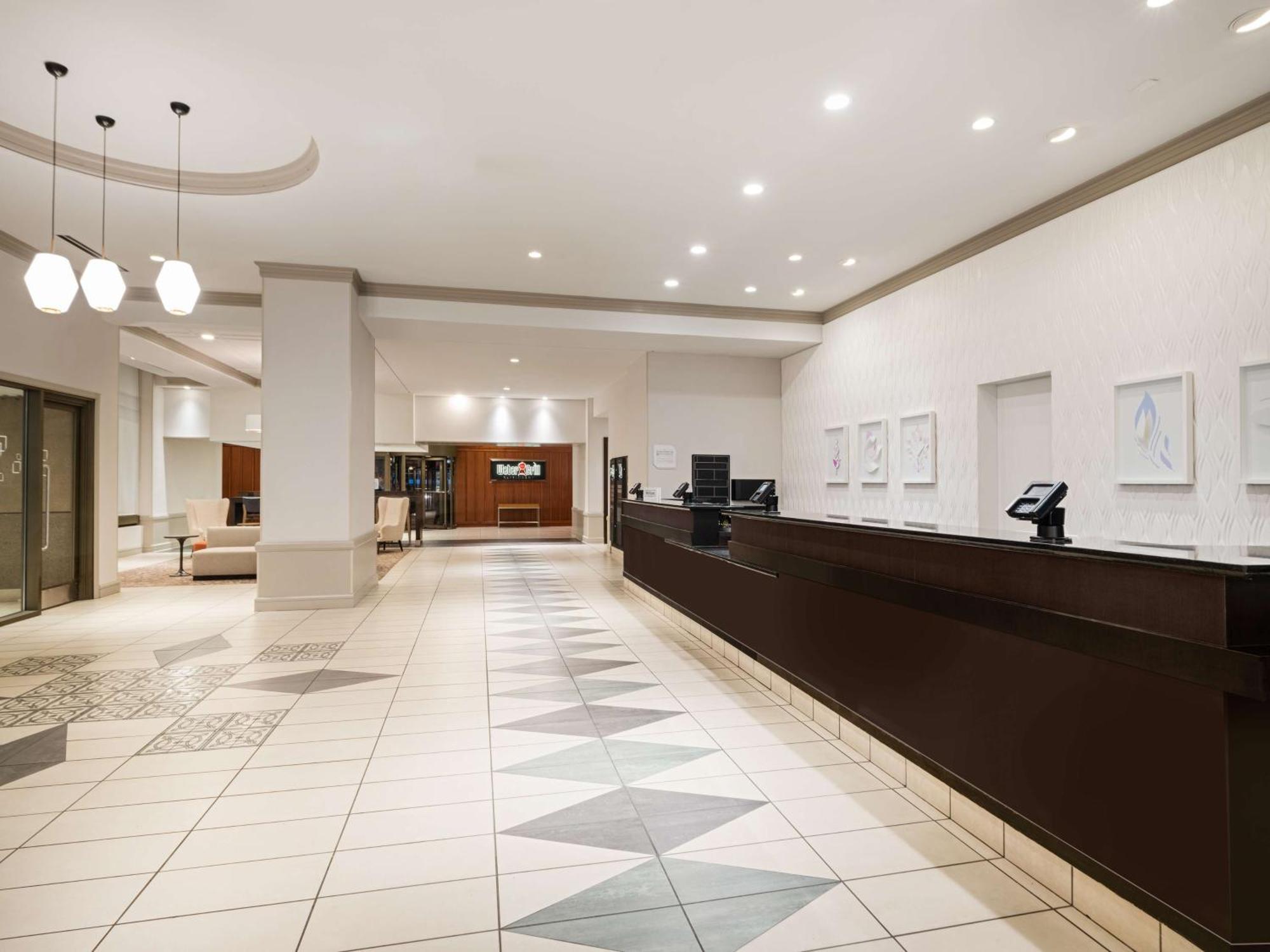 Hilton Garden Inn Chicago Downtown/Magnificent Mile מראה חיצוני תמונה